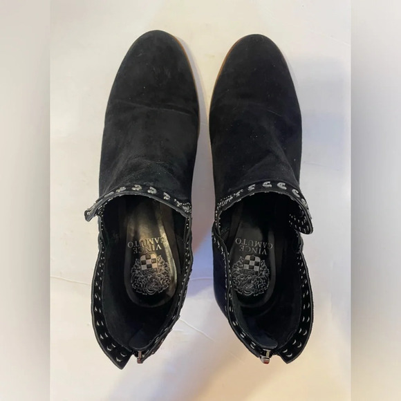 VINCE CAMUTO Black Suede Leather Booties Heel Zip Ankle Boots Studded Size 7 M - Picture 7 of 9